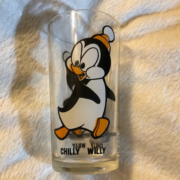 Vintage drinking glass. Chilly Willy. - Picture 1 of 2